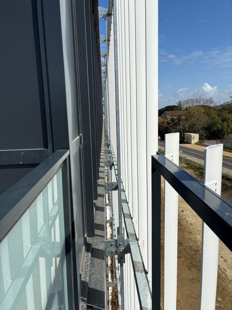 brise-soleil métalliques